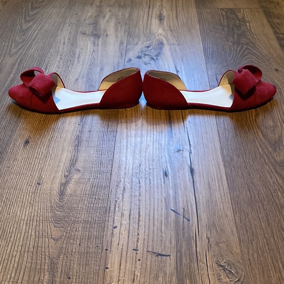 Red suede Nine West ballet flat shoes with bows and pointed toe - Picture 5 of 7